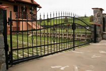 Kovaná brána